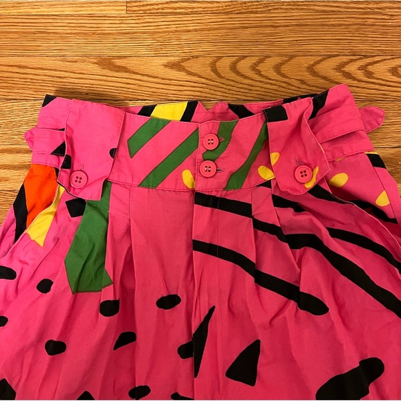 Vintage retro 80’s pink shorts - Picture 7 of 7